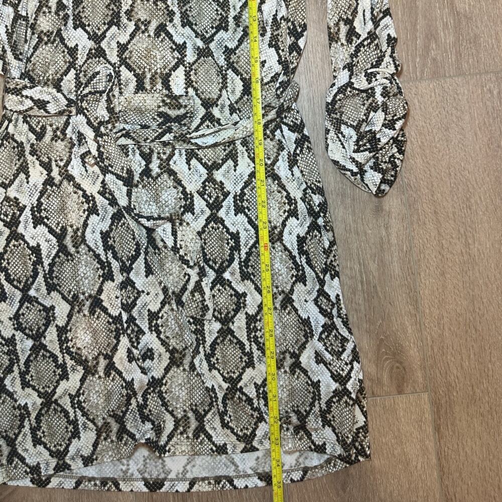 Dress - Picture 9 of 11